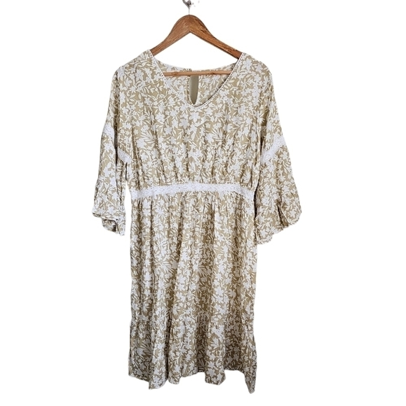 Dresses & Skirts - Bohemian floral tan and white bell sleeve a- line midi dress nwt